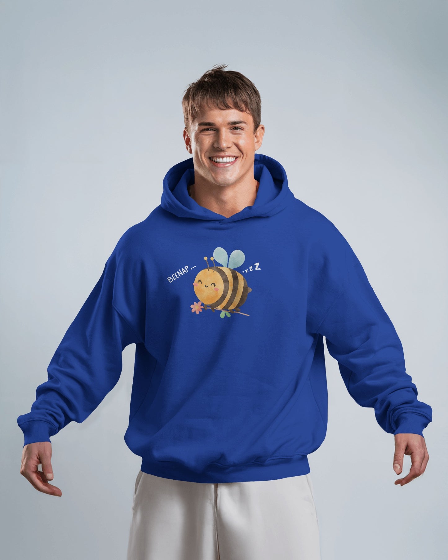 Cute Bee Design - Men's Heavy Blend Hoodie with Floral Design
